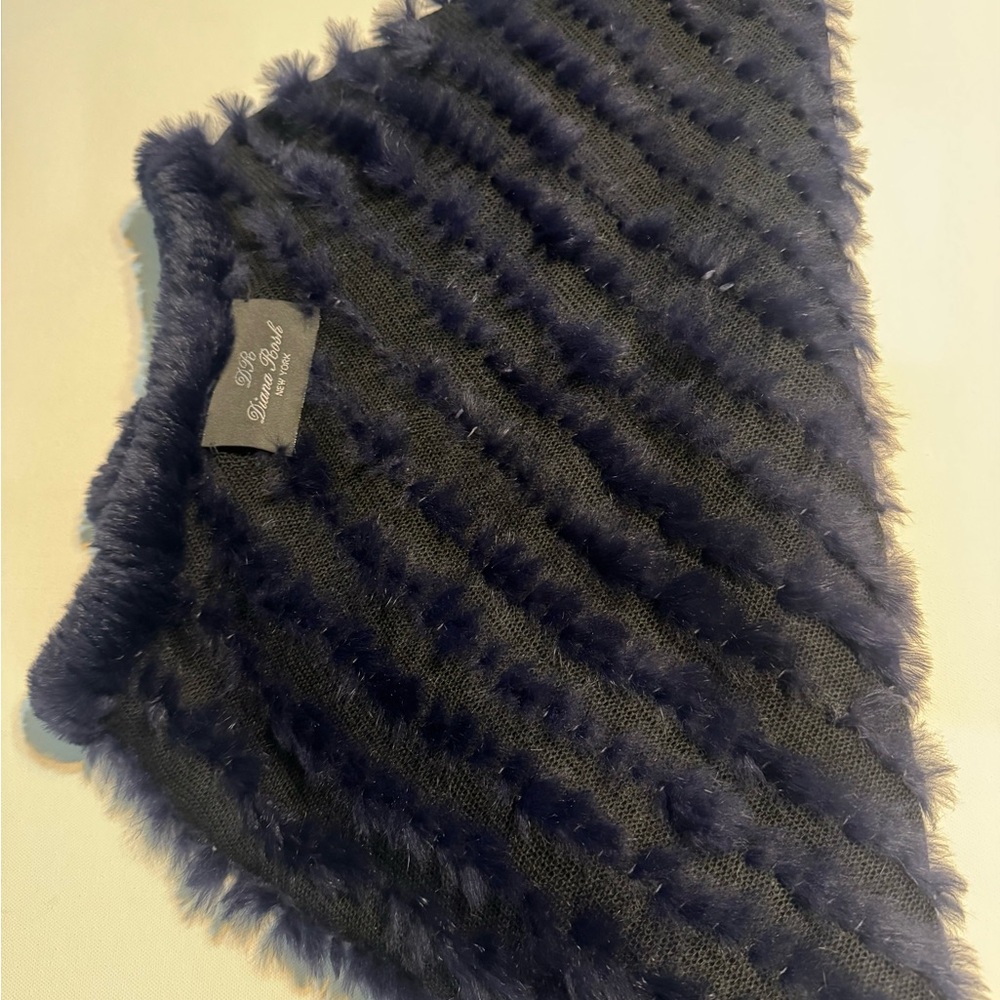 Diana Rosh Navy Poncho Rex Rabbit Fur - Picture 5 of 7